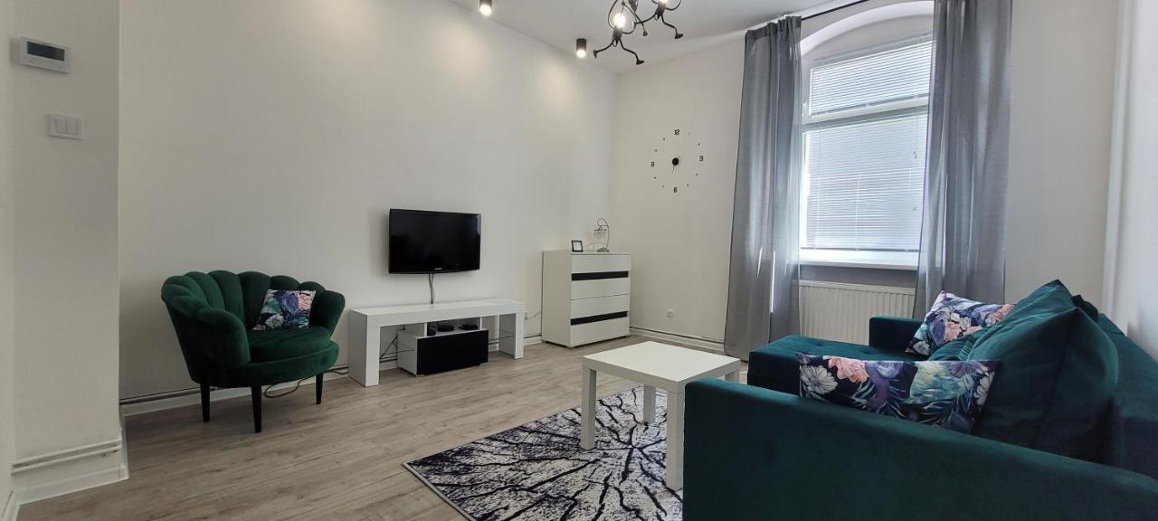 Apartament Citystation ヴァウブジフ エクステリア 写真